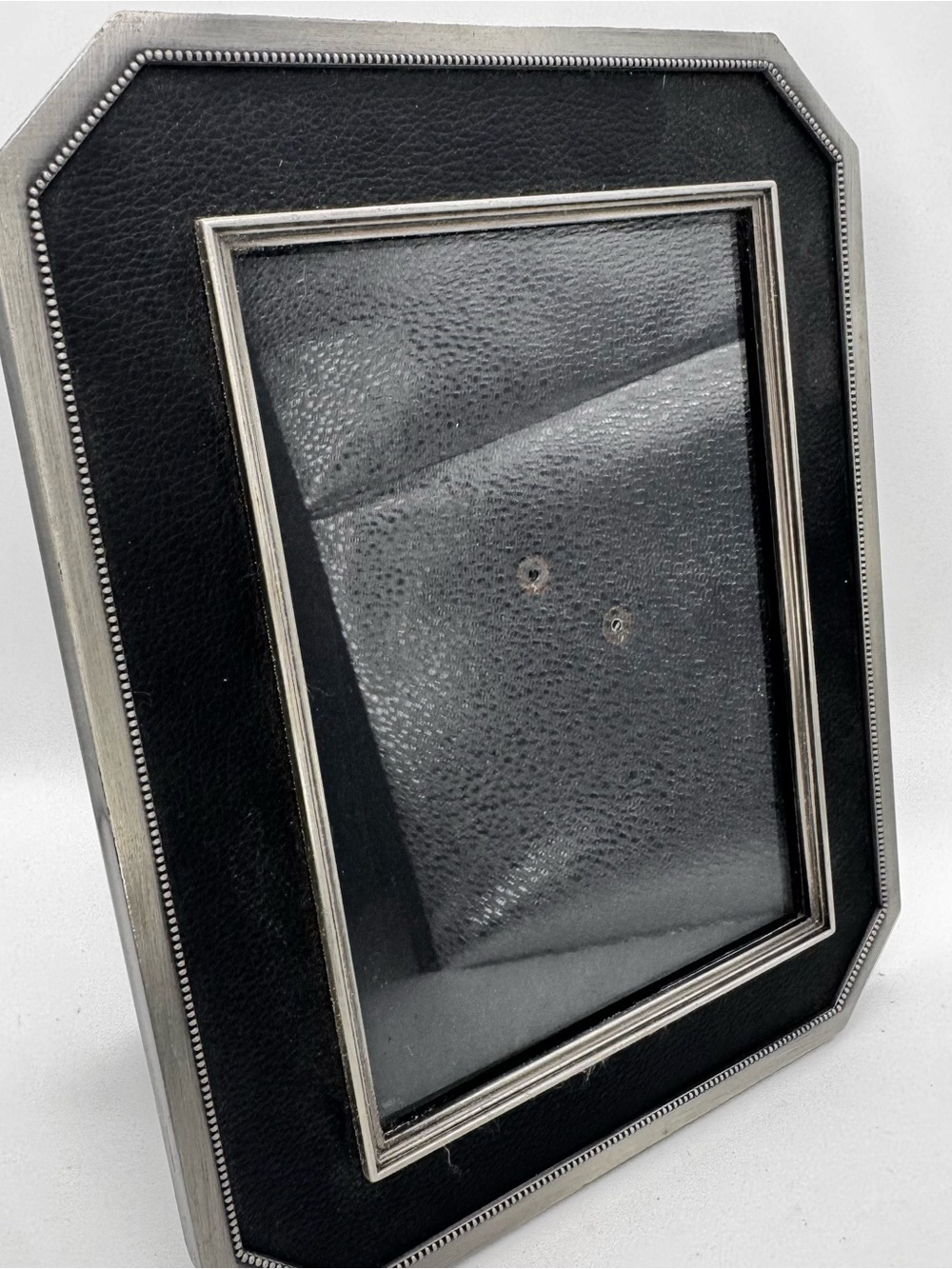 Classic Black Leatherette 5x7 Photo Frame with Silver Trim - Picture 3 of 4
